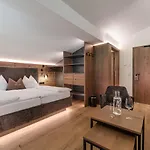 Ξενοδοχείο Alpenhof