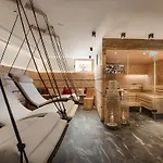 Ξενοδοχείο Alpenhof 3*