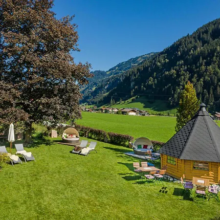 Alpenhof Hotel 3*
