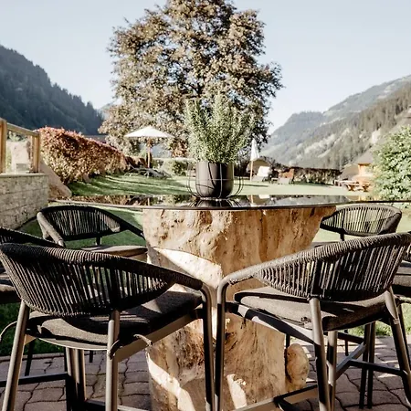 Hotel Alpenhof
