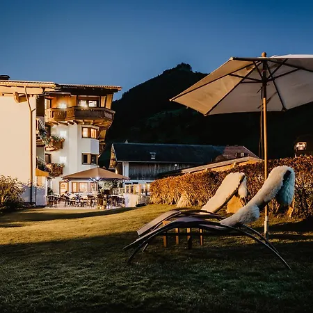 Hotel Alpenhof 3*