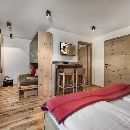Hotel Alpenhof
